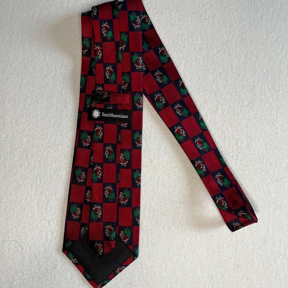 2 – Christmas Ties:  Smithsonian & Festive Occasions - Picture 5 of 9